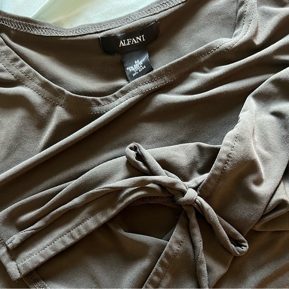 Women’s Alfani Top - Picture 2 of 2